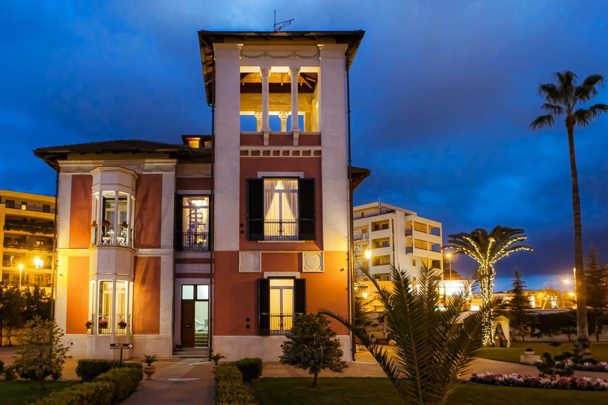 Villa Pallotta Luxury B&B เชรินโญลา ภายนอก รูปภาพ