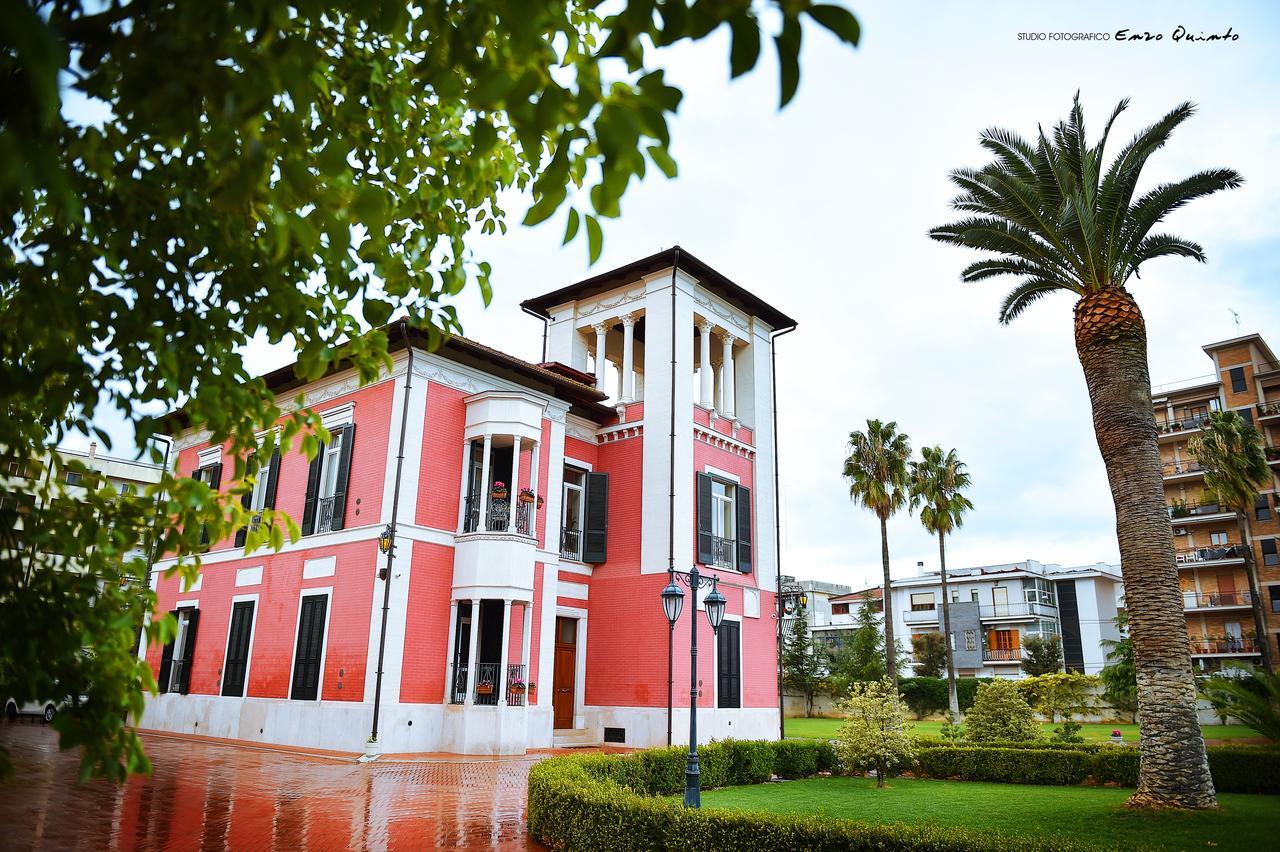 Villa Pallotta Luxury B&B เชรินโญลา ภายนอก รูปภาพ
