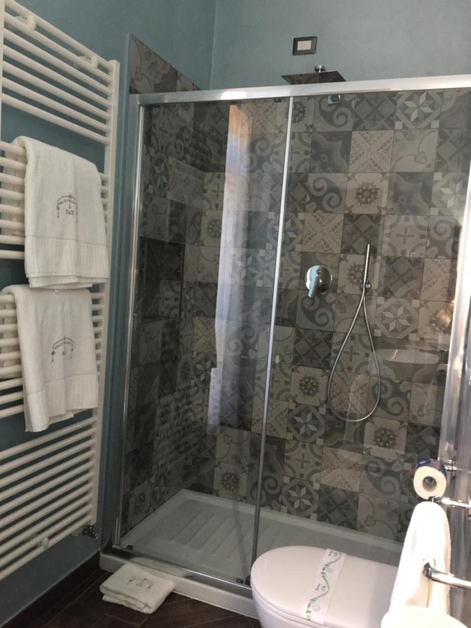 Villa Pallotta Luxury B&B เชรินโญลา ภายนอก รูปภาพ
