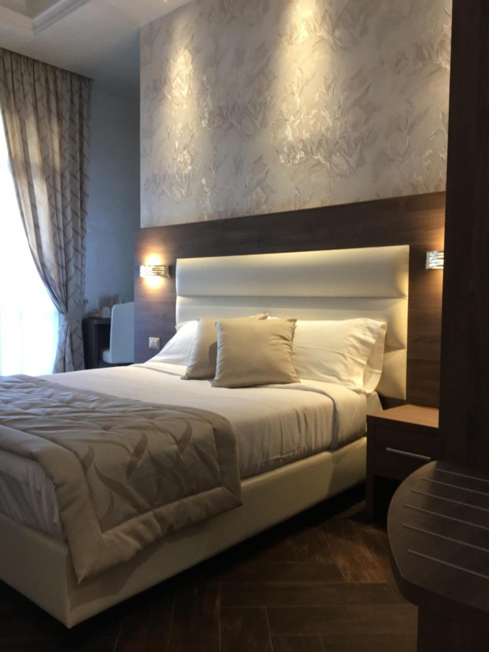 Villa Pallotta Luxury B&B เชรินโญลา ภายนอก รูปภาพ